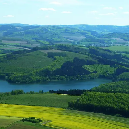 Daire Pretty Holiday Near The Ski Area *